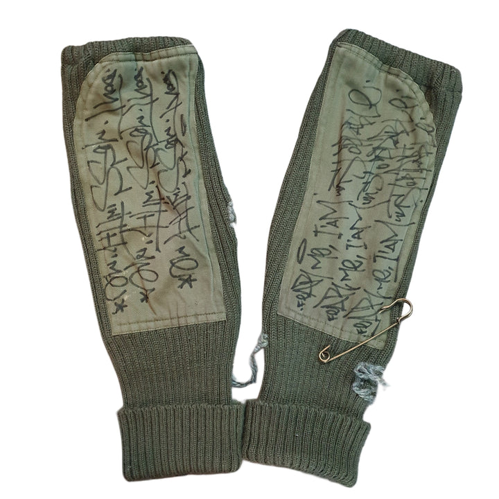 Embroidered Yarn Mittens